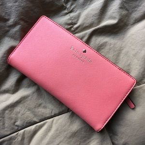Kate spade wallet ♠️